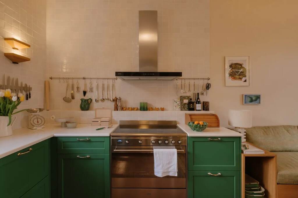 Side House kitchen
